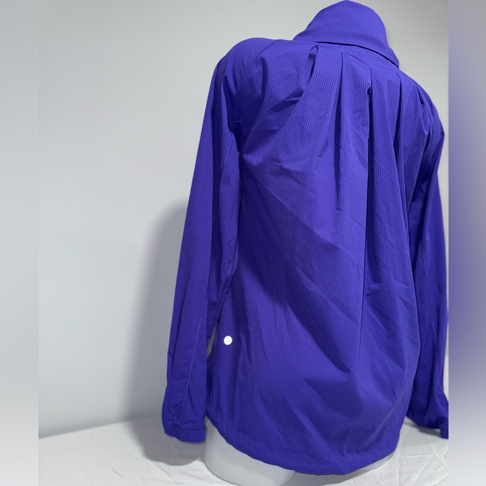 Lululemon Transition Jacket - Picture 4 of 7